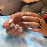 Semi-permanent blanc et argent