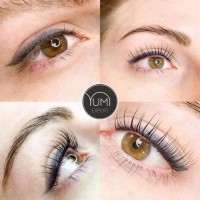 Femme yeux verts soin Yumi